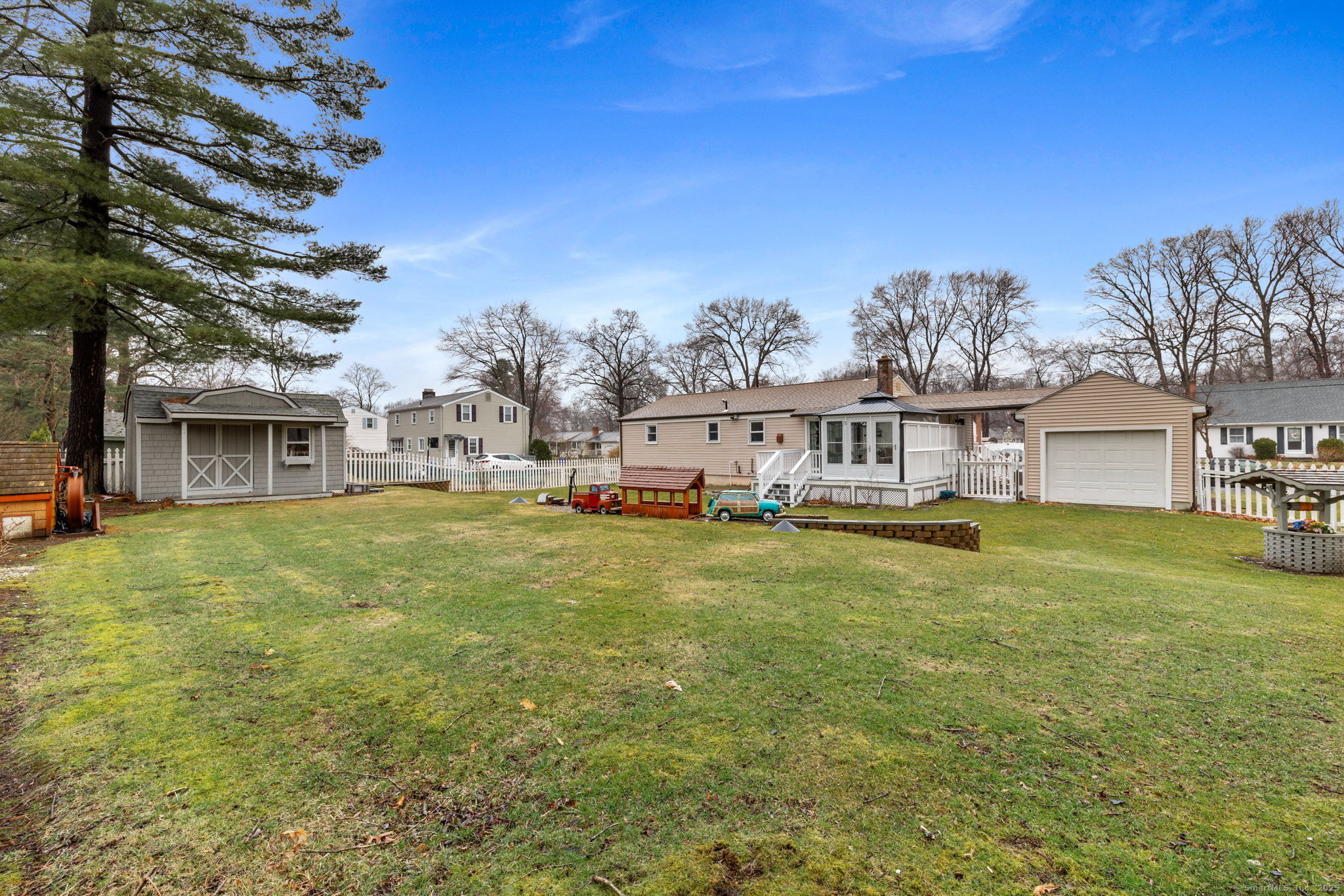 16 Marshall Road, Enfield, Connecticut image 9