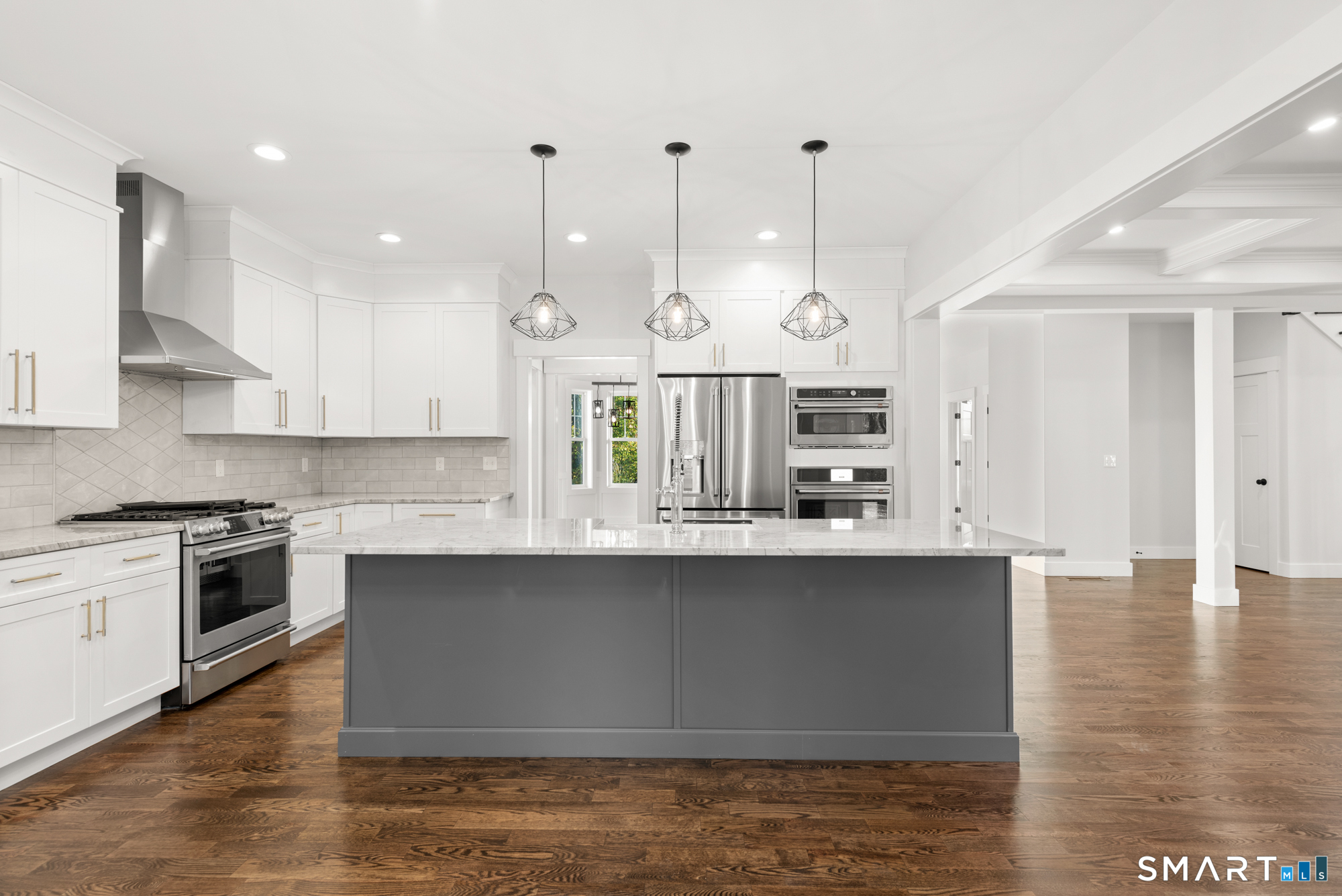 16 Bel Aire Lane