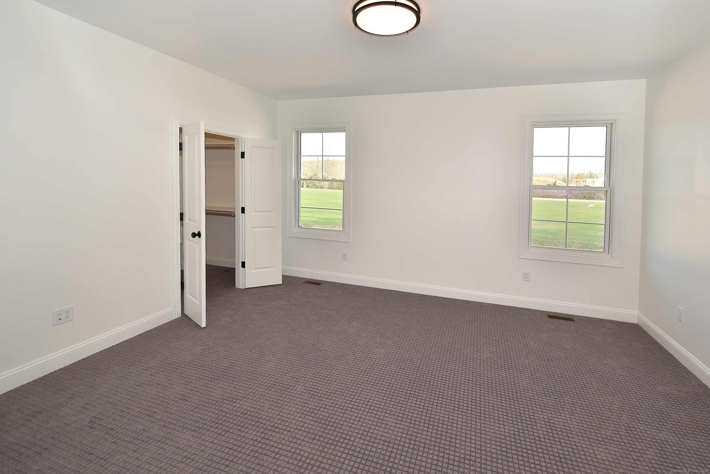 55 Oakwood Circle, Plainville, Connecticut image 18