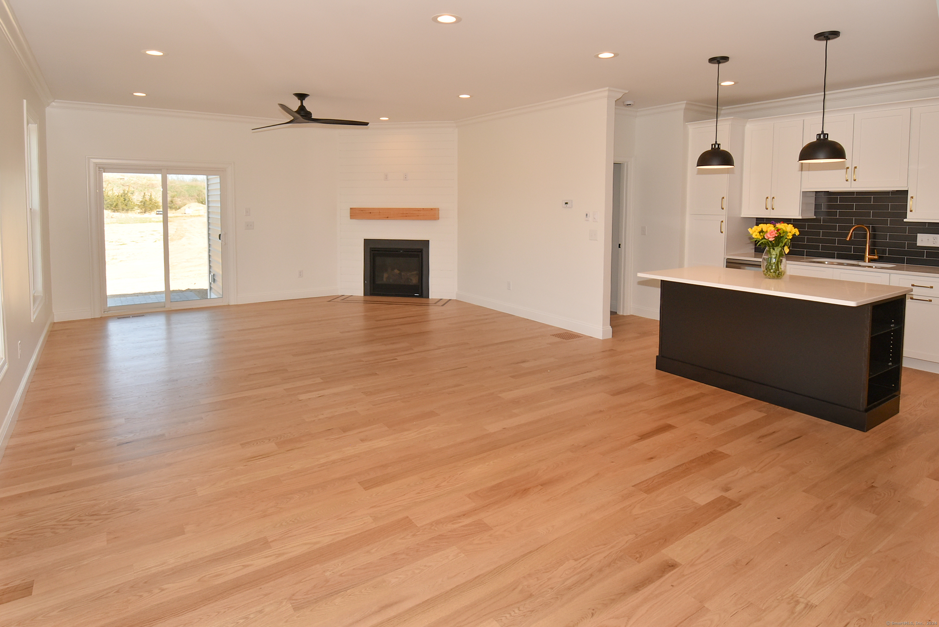 55 Oakwood Circle, Plainville, Connecticut image 7