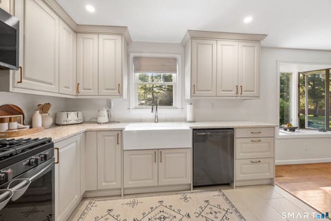 Tiny photo for 28 Fallon Drive, North Haven, CT 06473 (MLS # 24196147)
