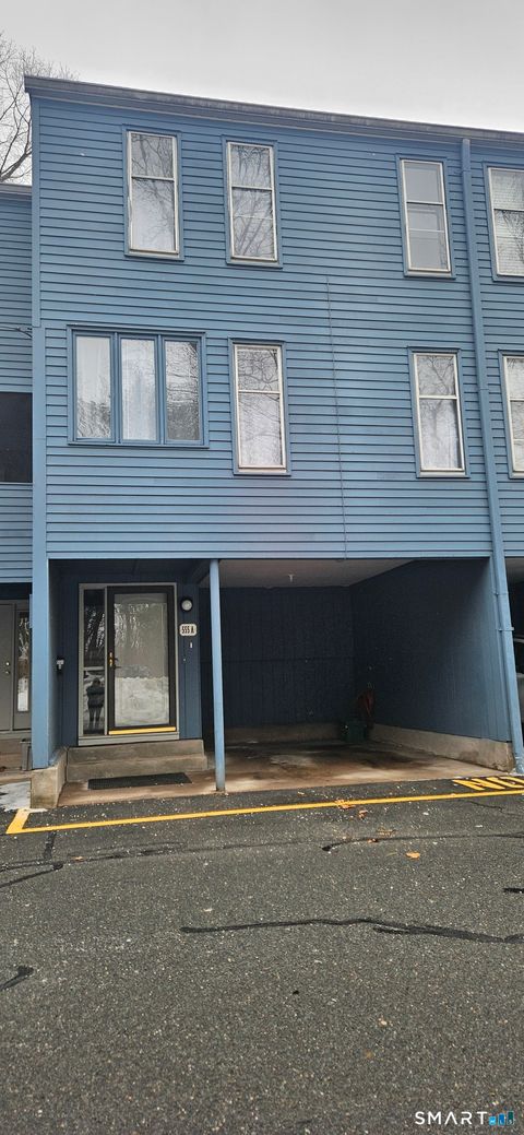 Photo of 555 Hilliard Street #APT A, Manchester, CT 06042 (MLS # 24155845)