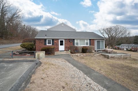 Tiny photo for 86 Old Farms Lane #86, New Milford, CT 06776 (MLS # 24151485)