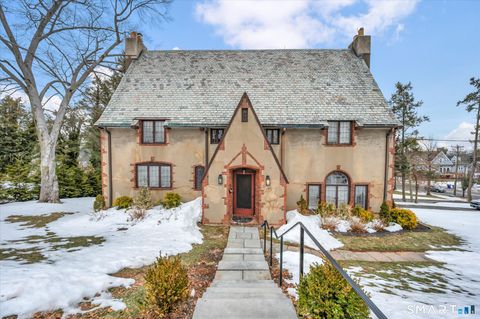 6 West Hill Drive West Hartford CT 06119