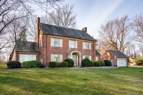 Photo of 33 Golf Road, Wethersfield, CT 06109 (MLS # 24143827)