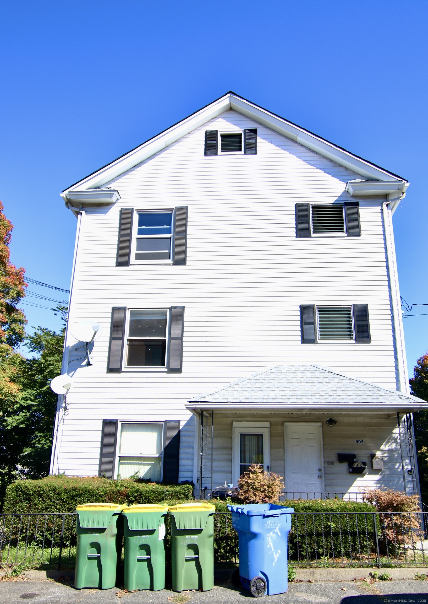 Wilson Street 3, Waterbury, Connecticut - 2 Bedrooms  
1 Bathrooms  
3 Rooms - 