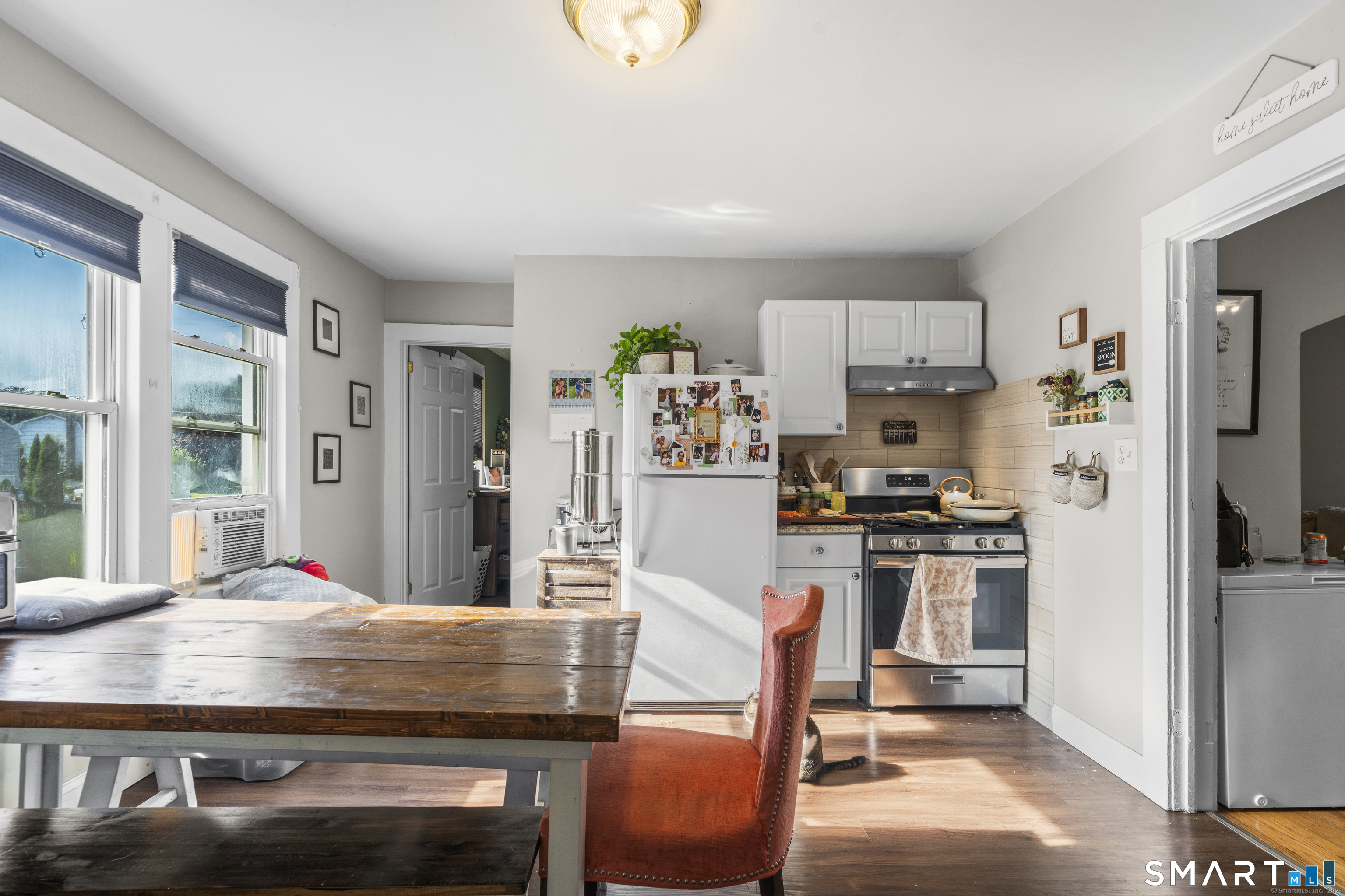 383 Davis Street 2