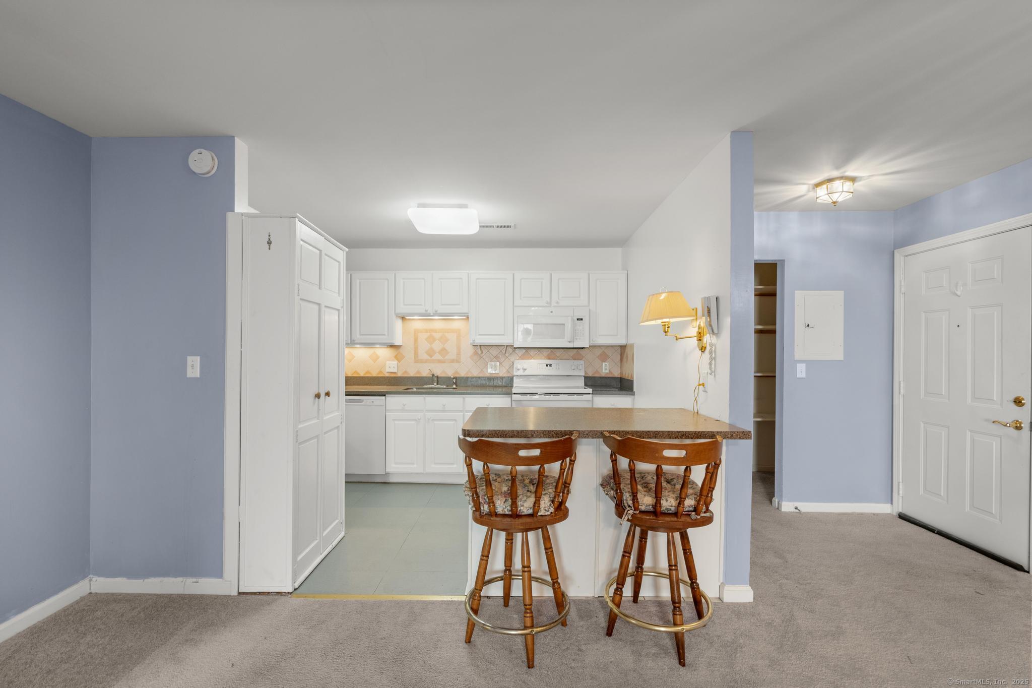 75 Washington Avenue #3-206, Hamden, Connecticut image 7