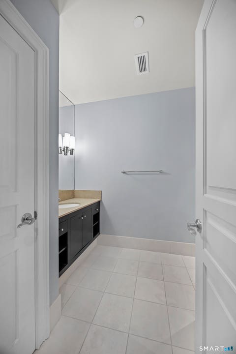 Tiny photo for 100 Parrott Drive #1106, Shelton, CT 06484 (MLS # 24196115)
