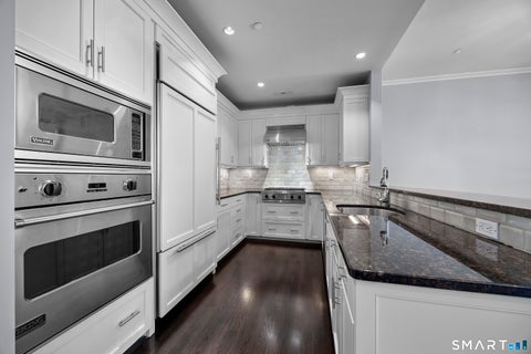 Tiny photo for 100 Parrott Drive #1106, Shelton, CT 06484 (MLS # 24196115)