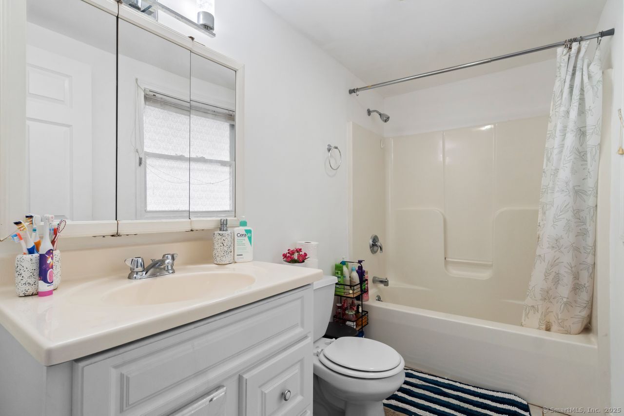 92 Blakeslee Avenue, North Haven, Connecticut image 23
