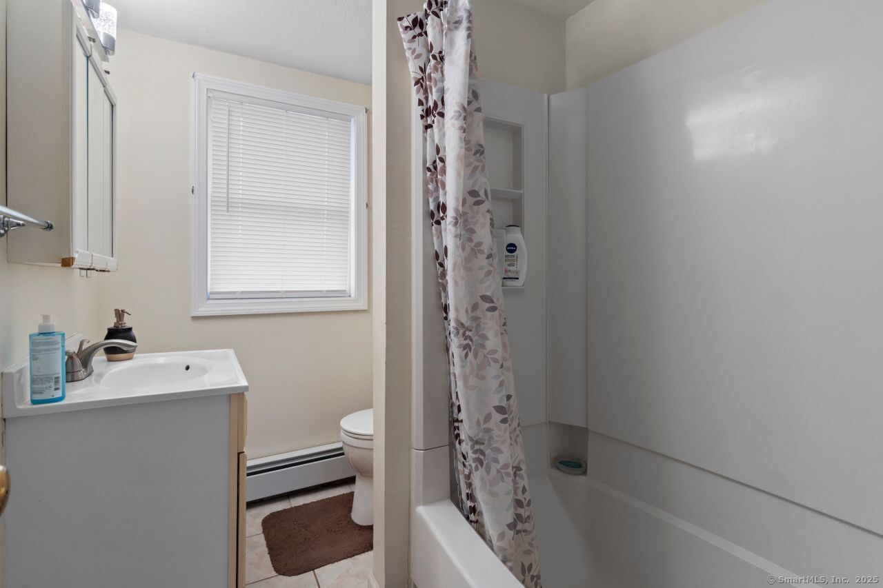 92 Blakeslee Avenue, North Haven, Connecticut image 24