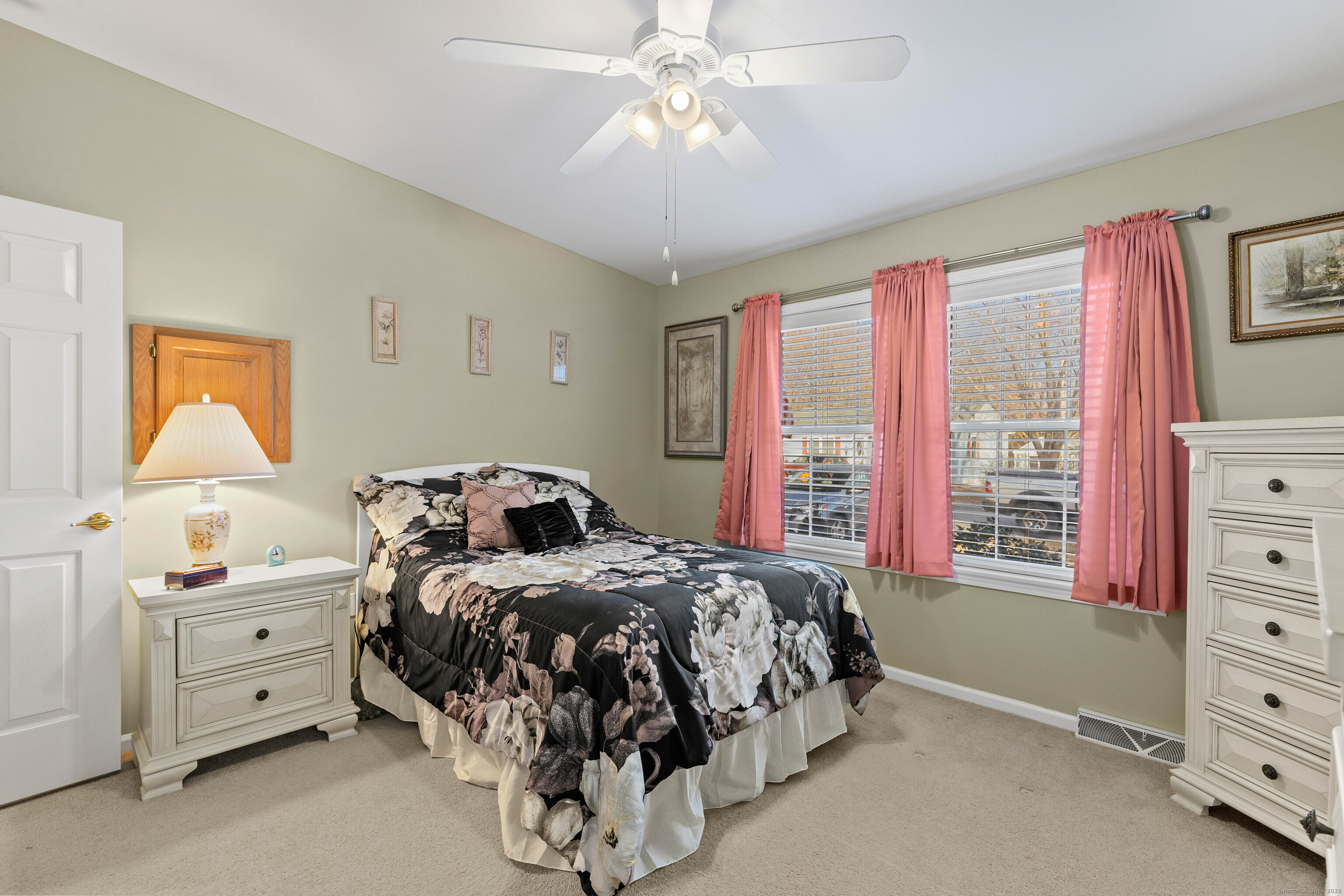 4 Country Club Trail, Killingworth, Connecticut image 12