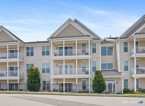 Photo of 302 Center Meadow Lane #302, Danbury, CT 06810 (MLS # 24166018)