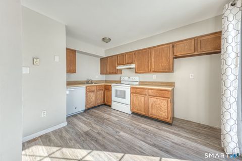 Tiny photo for 45 Aspetuck Village #45, New Milford, CT 06776 (MLS # 24153417)