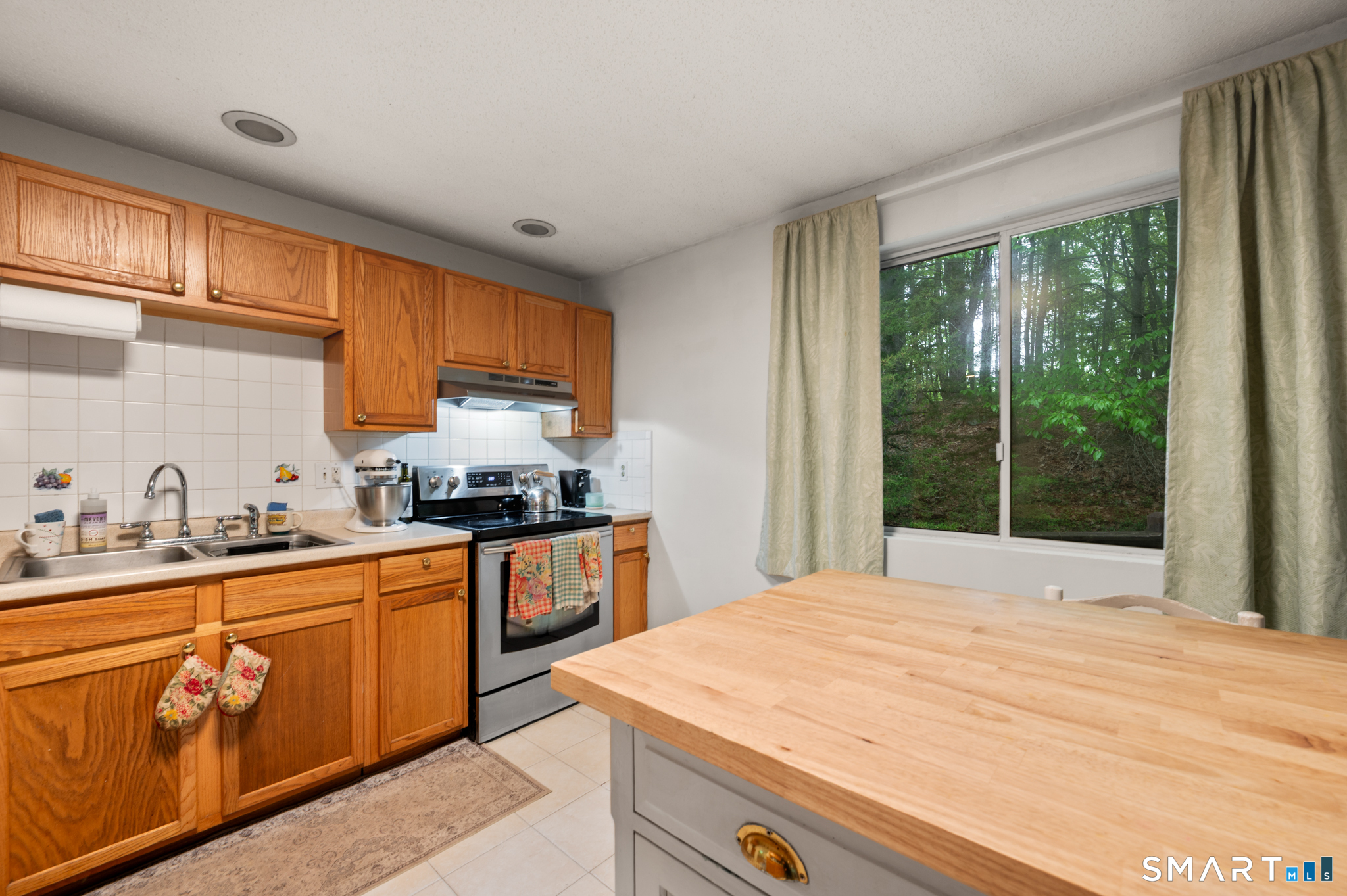 72 Old Meadow Plain Road