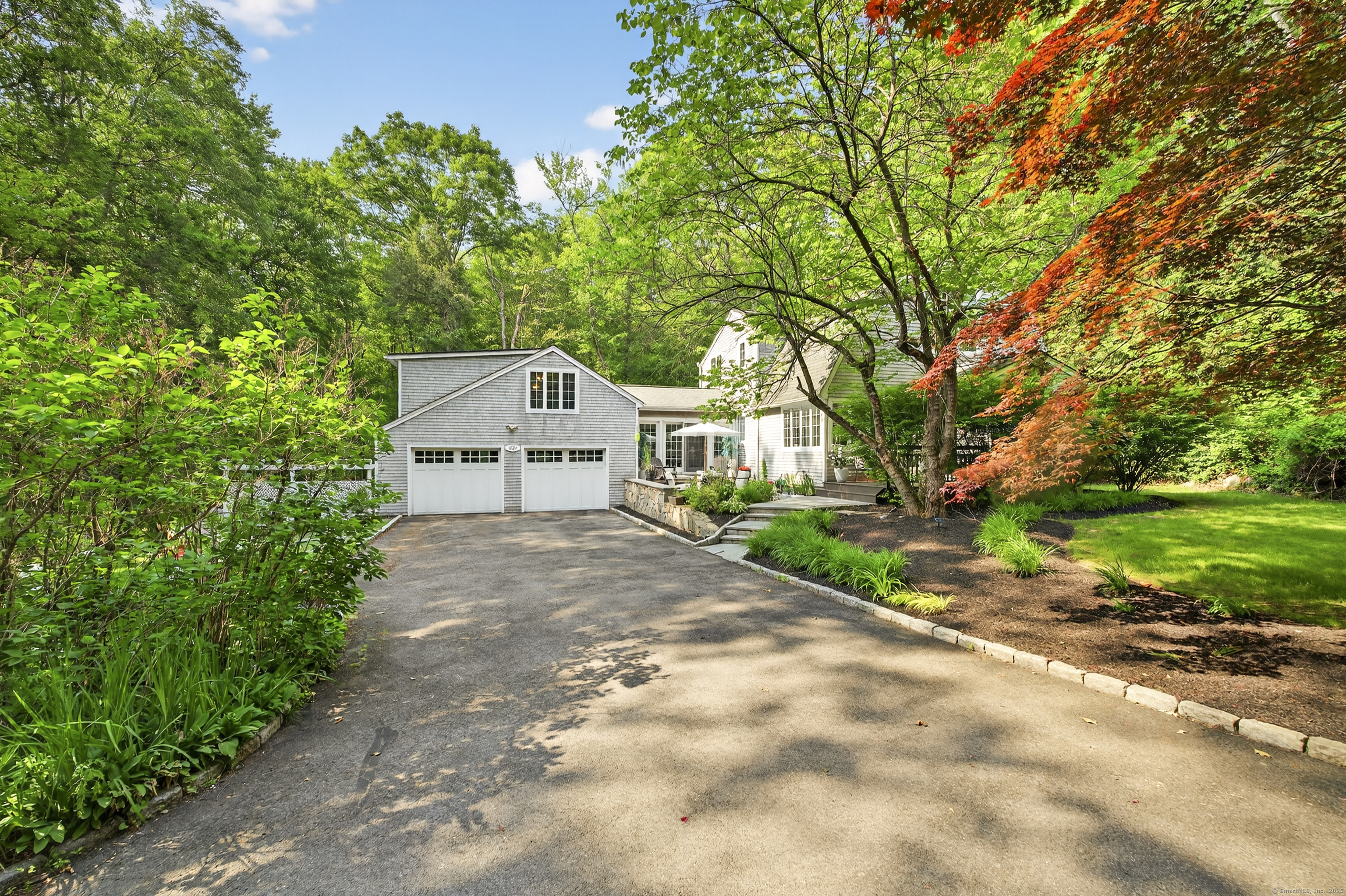 1111 Rock Rimmon Road