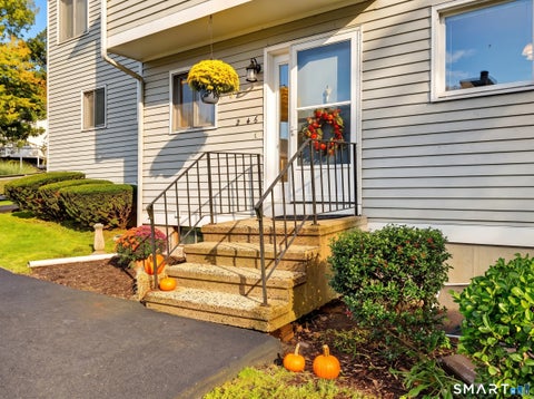 Condo For Sale - 246 Greens Farm Road #246<br/> New Haven County, Branford, CT 06405