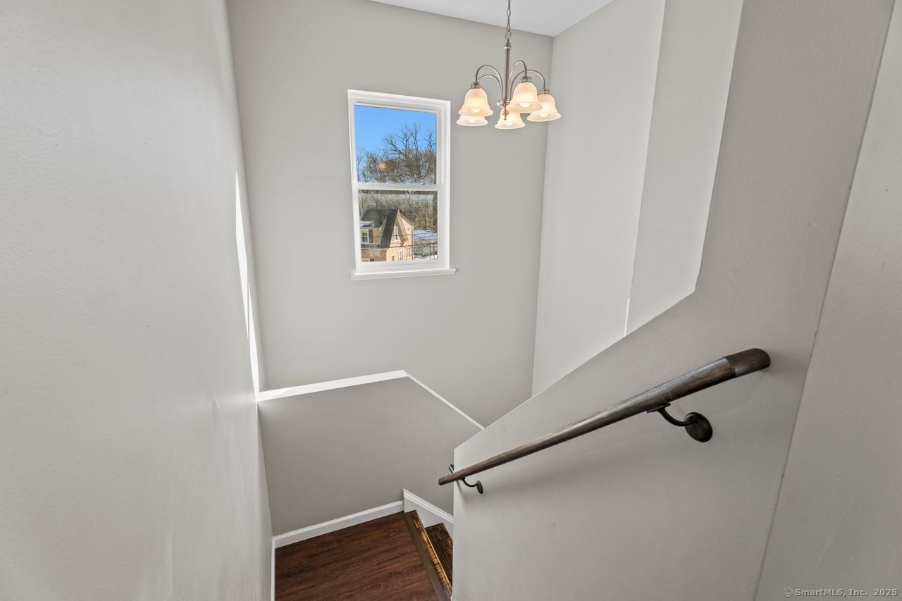 47 Hemlock Street, West Haven, Connecticut image 25