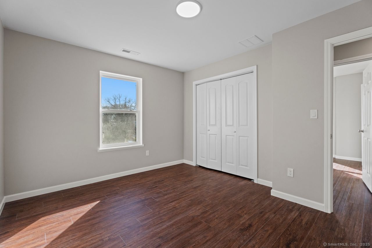 47 Hemlock Street, West Haven, Connecticut image 20