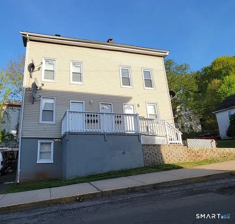 Multifamily For Rent - 50 Olive Street #1B<br/> Meriden, CT 06450
