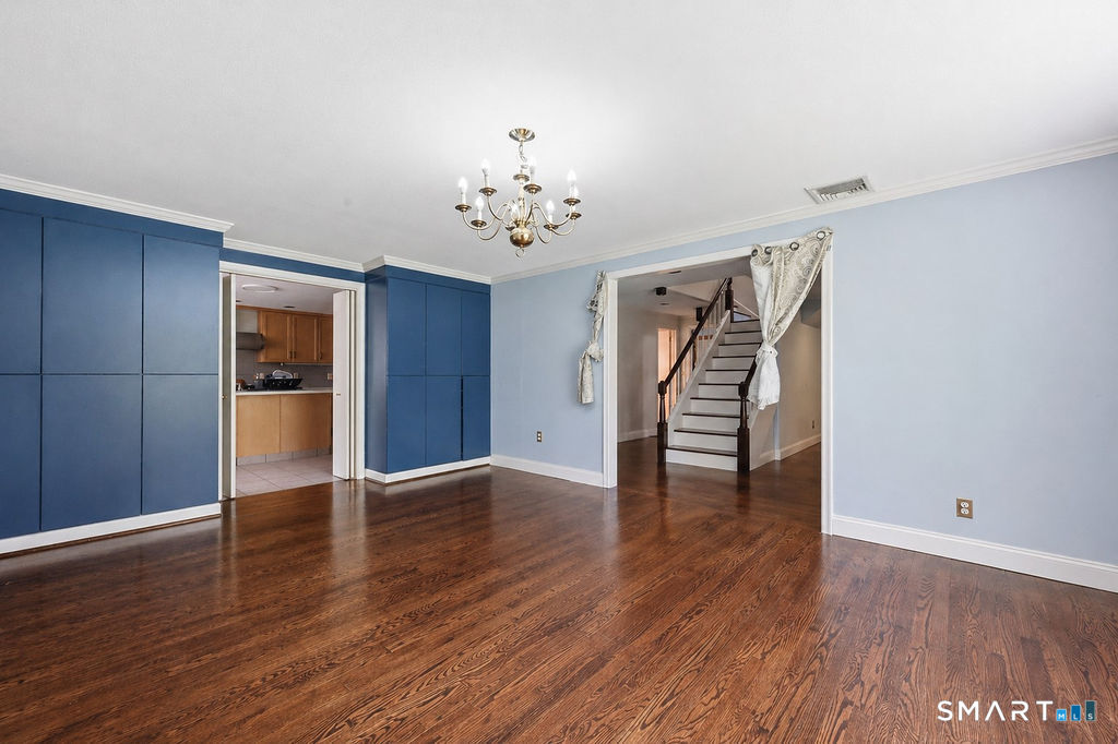 54 Kenmore Road