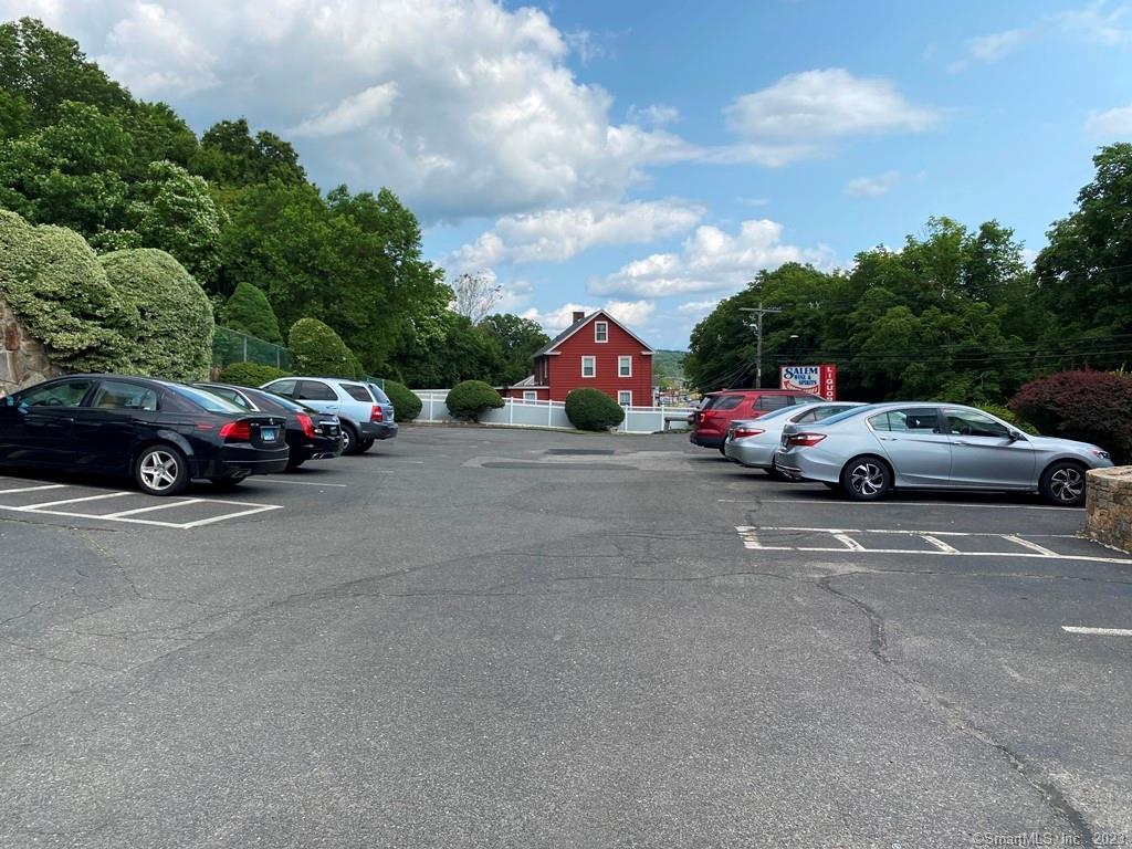 628 New Haven Road 7