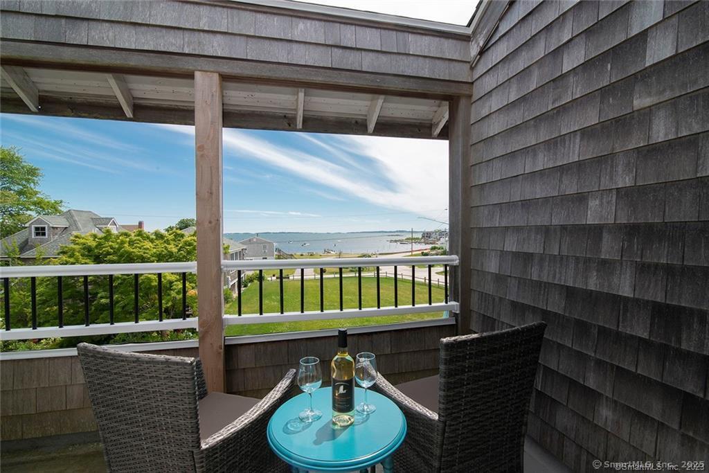 Rental Property at 71 Noyes Ave  Lords Point , Stonington, Connecticut - Bedrooms: 4 
Bathrooms: 3 
Rooms: 9  - $4,200 MO.