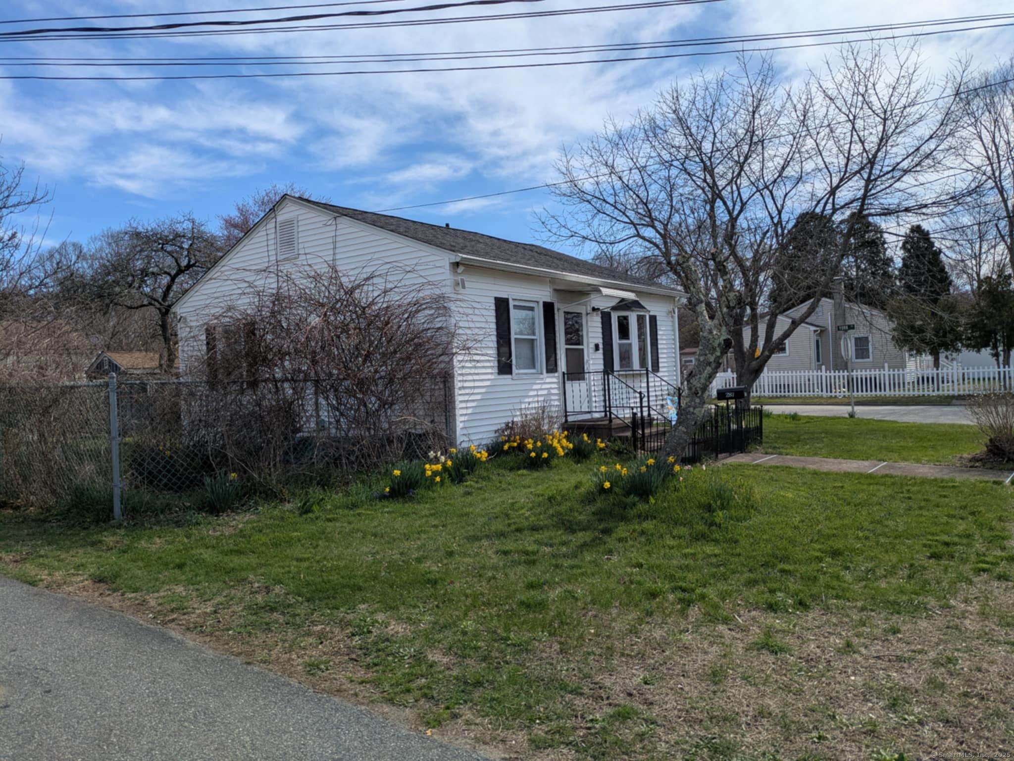 287 Midway Oval, Groton, Connecticut image 3
