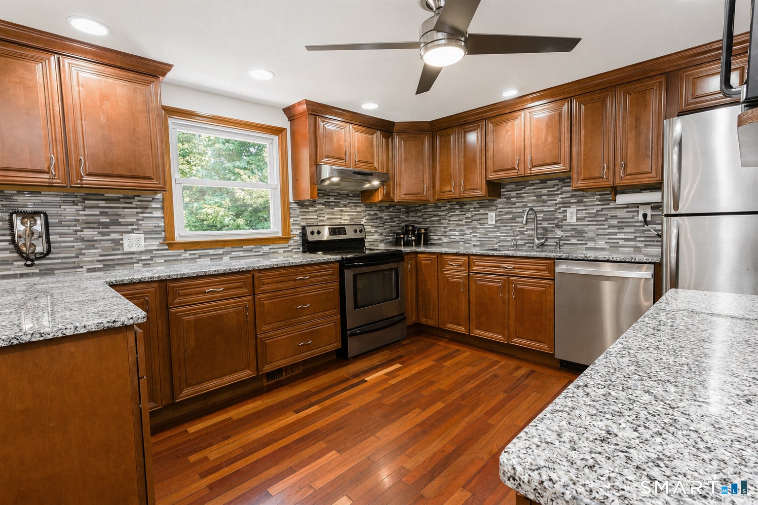86 Simsbury Manor Drive