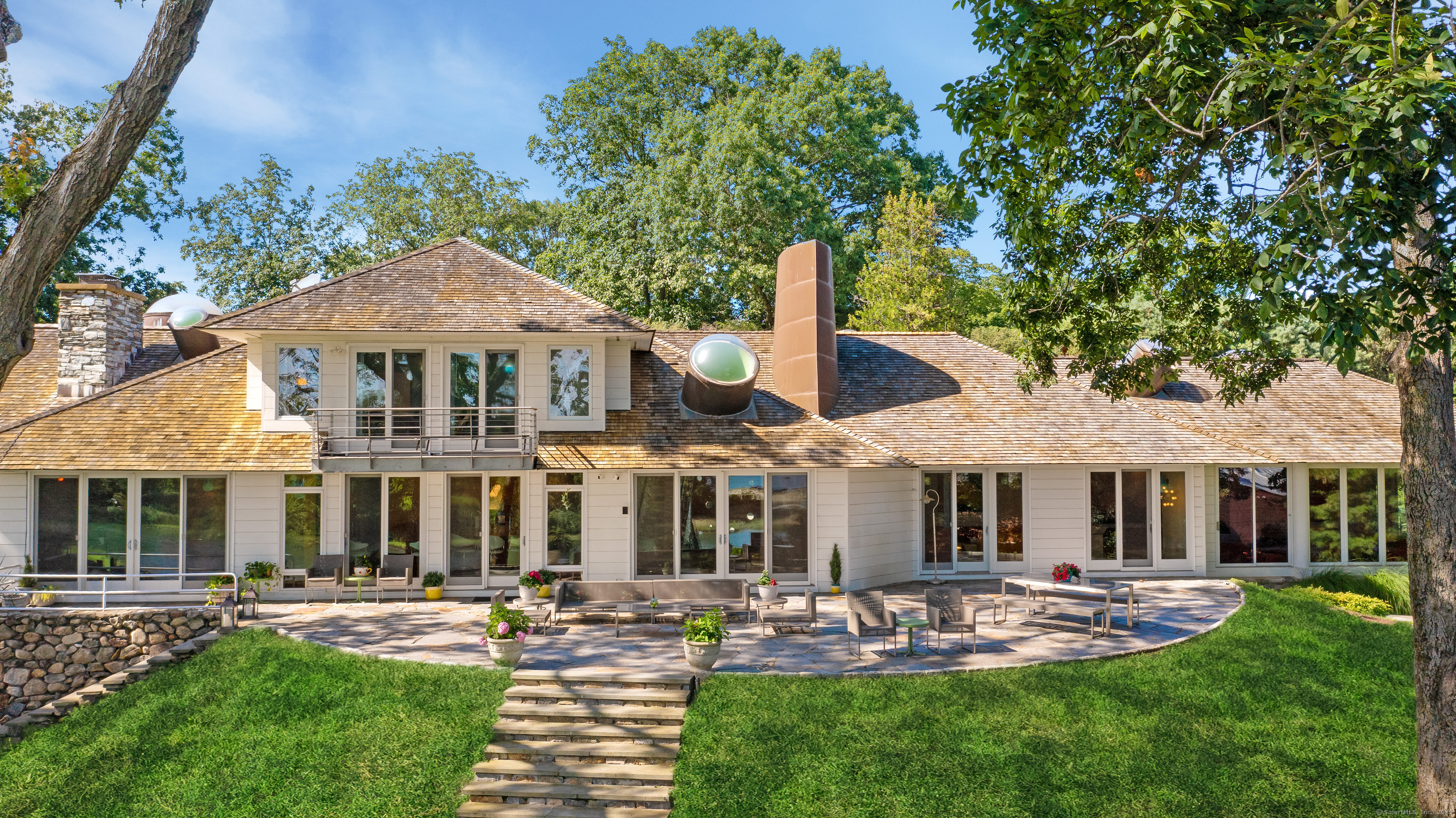 11 Beachside Common