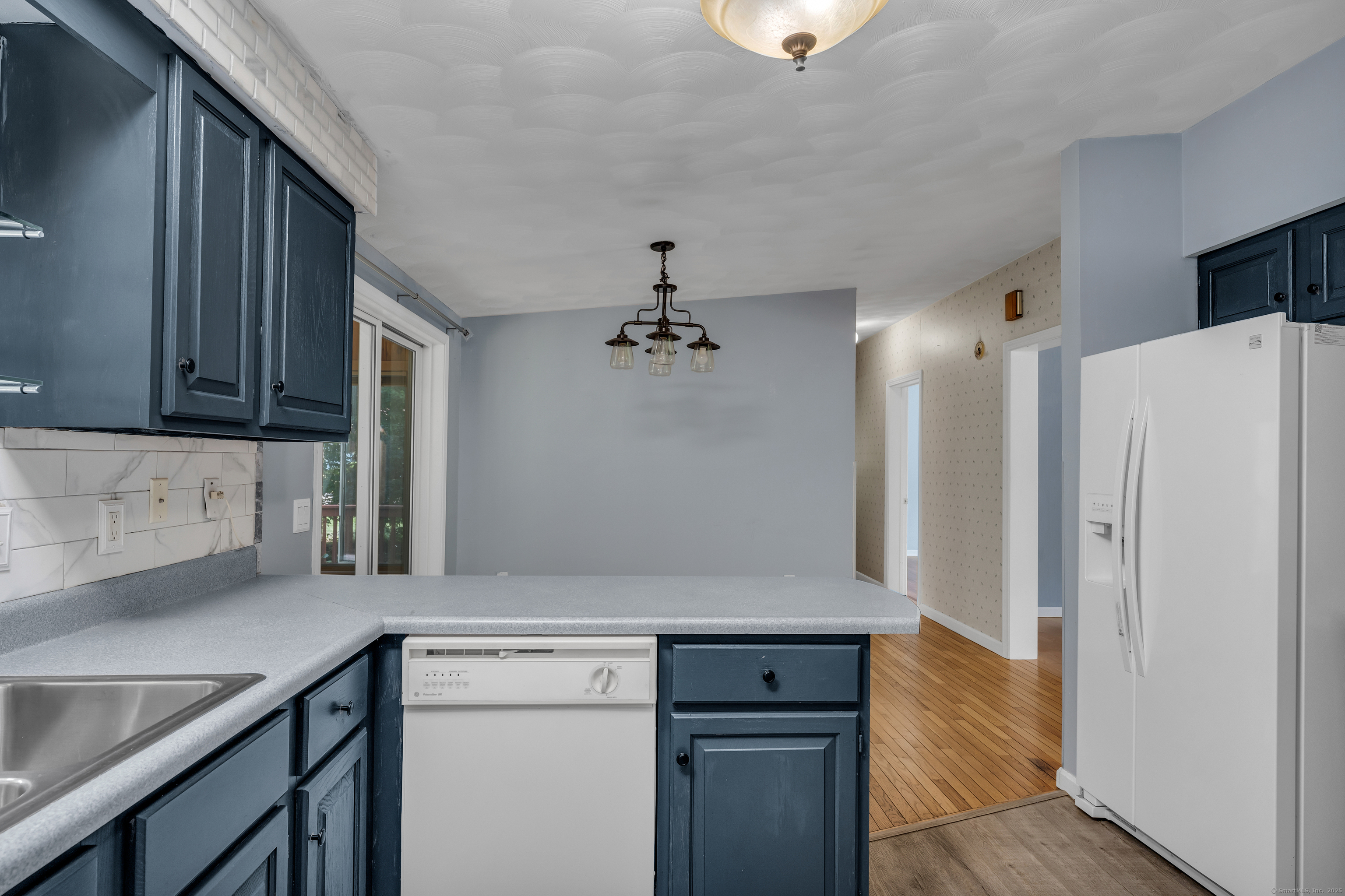 2 Mountain Laurel Ridge