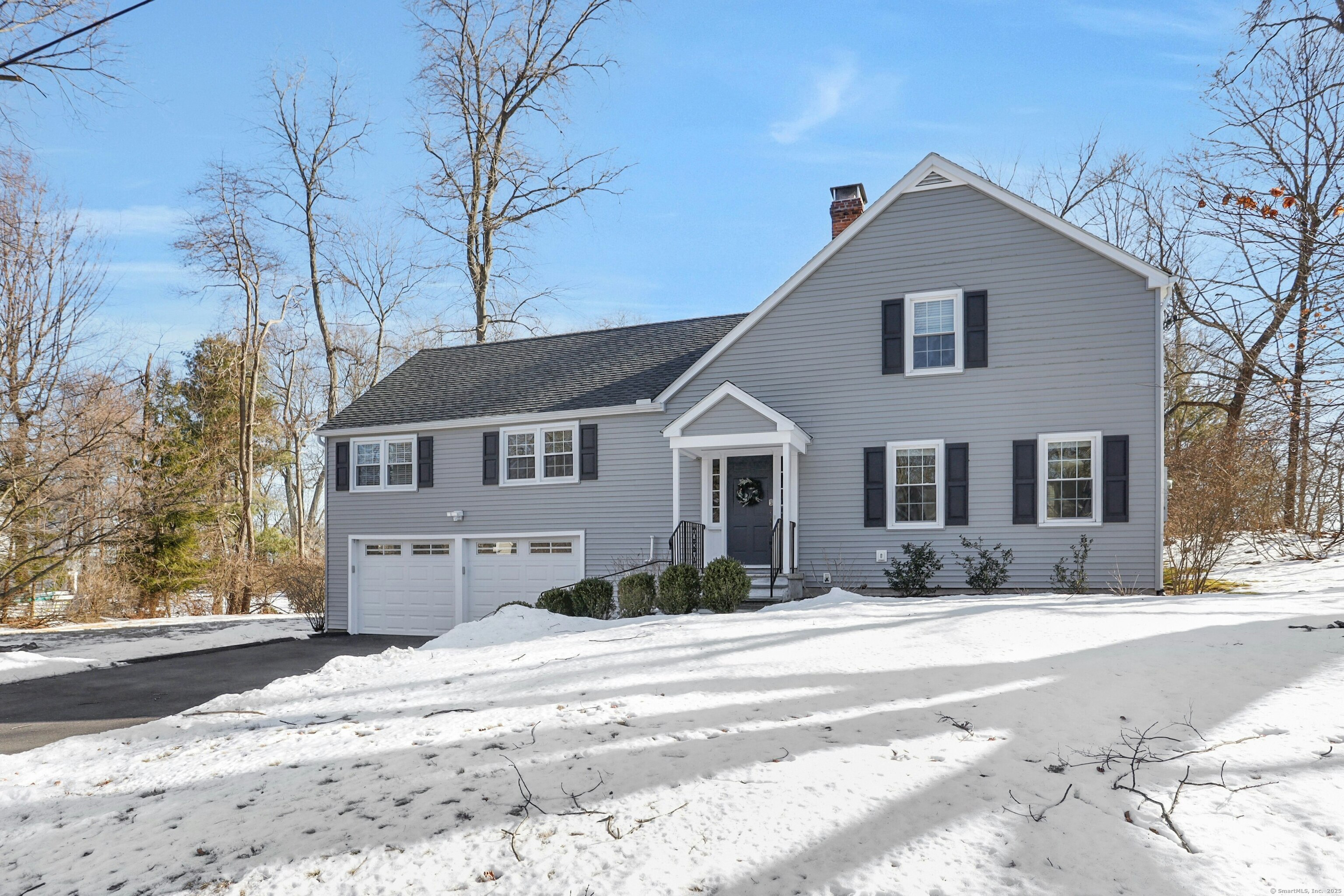 Property for Sale at 1 Charcoal Road, Norwalk, Connecticut - Bedrooms: 5 
Bathrooms: 3 
Rooms: 9  - $885,000