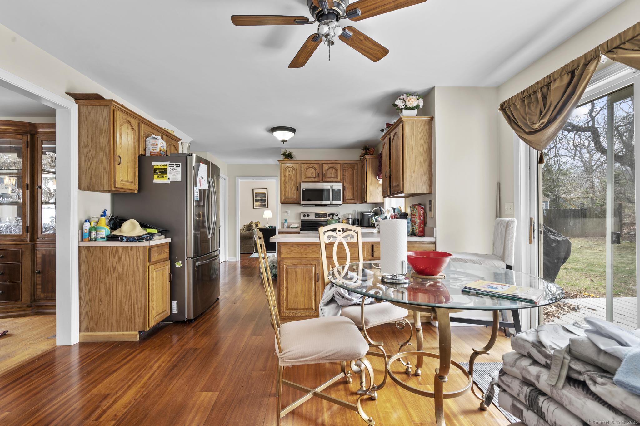 1725 Cutspring Road, Stratford, Connecticut image 8