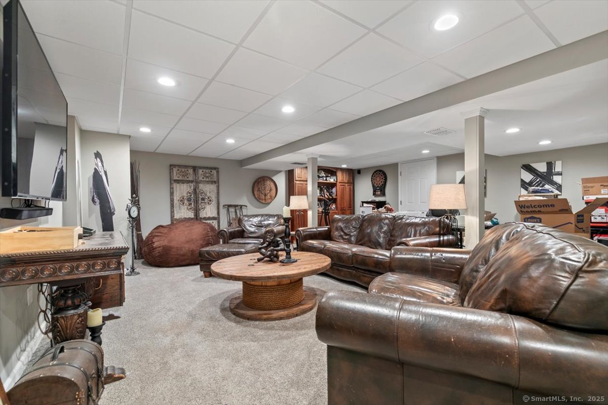 16 Caroline Drive, Milford, Connecticut image 30