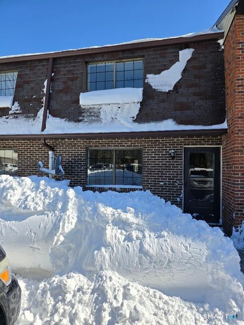 Photo of 100 mark Lane #G3, Waterbury, CT 06704 (MLS # 24155955)