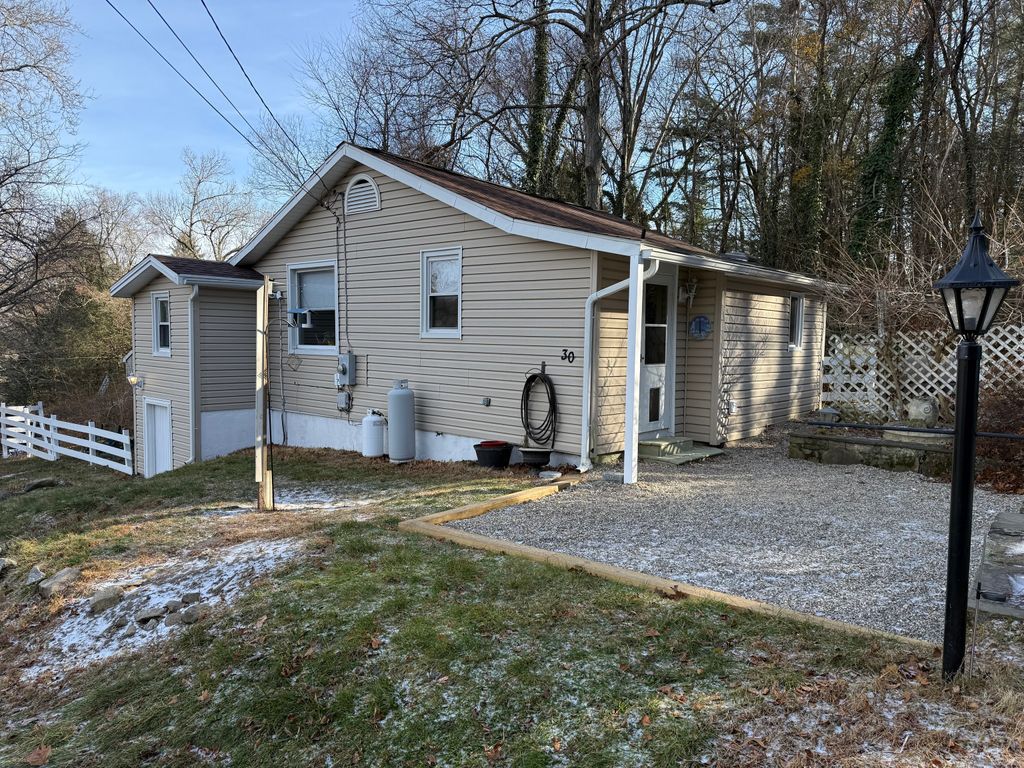 Photo of 30 Capitol Drive, Newtown, CT 06482 (MLS # 24143775)