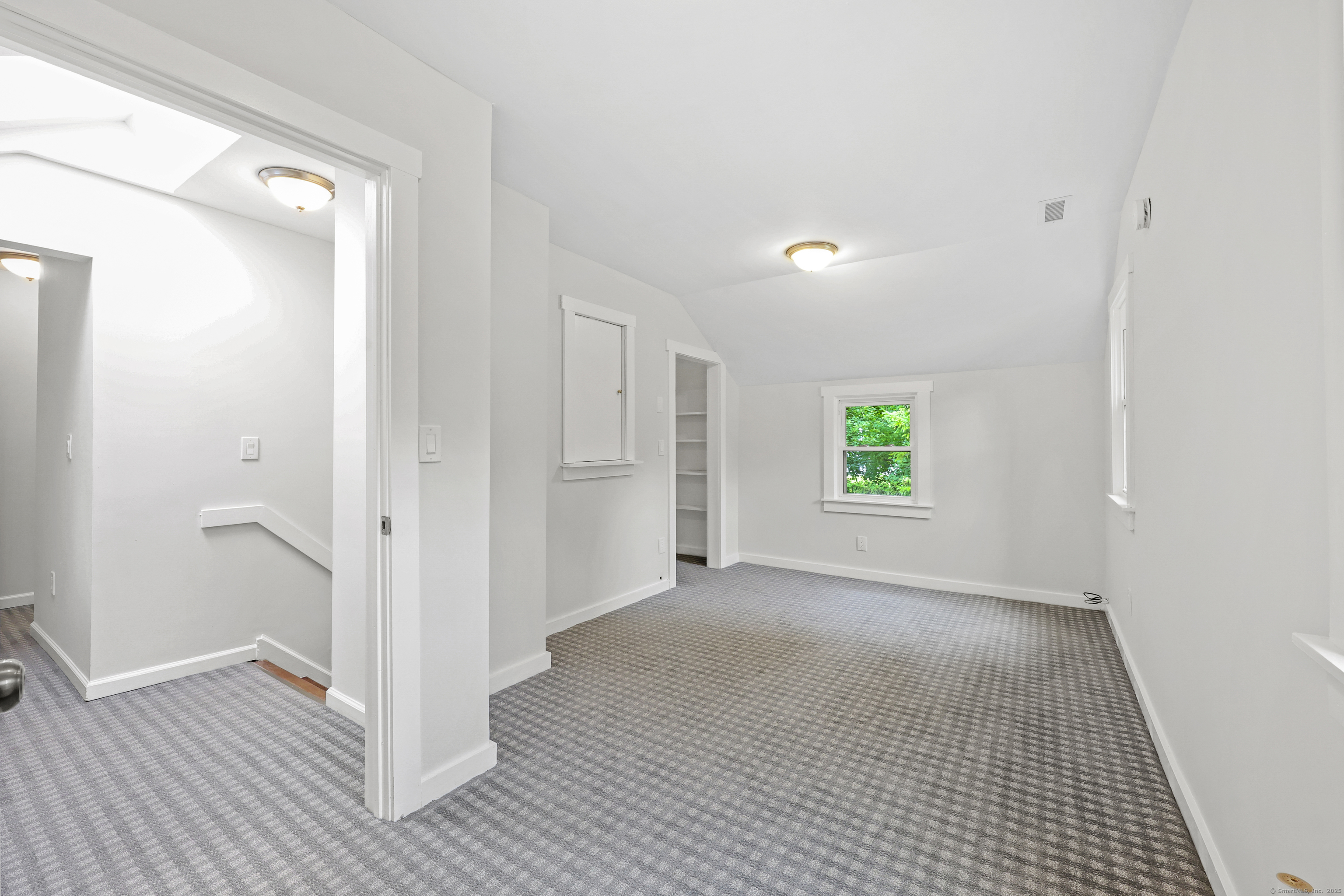 Coventry, Connecticut 06238, United States, 3 Bedrooms Bedrooms, ,2 BathroomsBathrooms,Residential,Active,166389