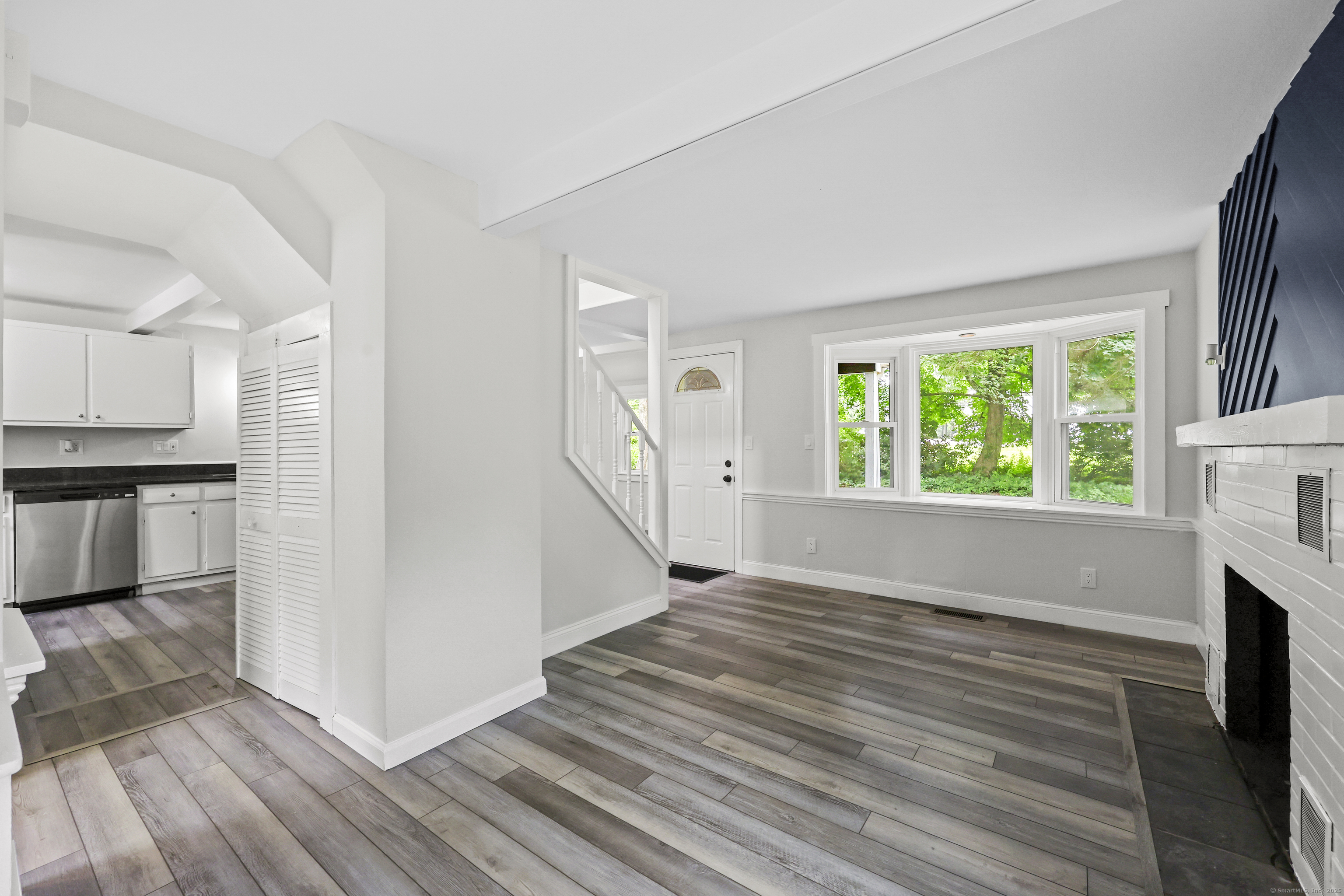 Coventry, Connecticut 06238, United States, 3 Bedrooms Bedrooms, ,2 BathroomsBathrooms,Residential,Active,166389