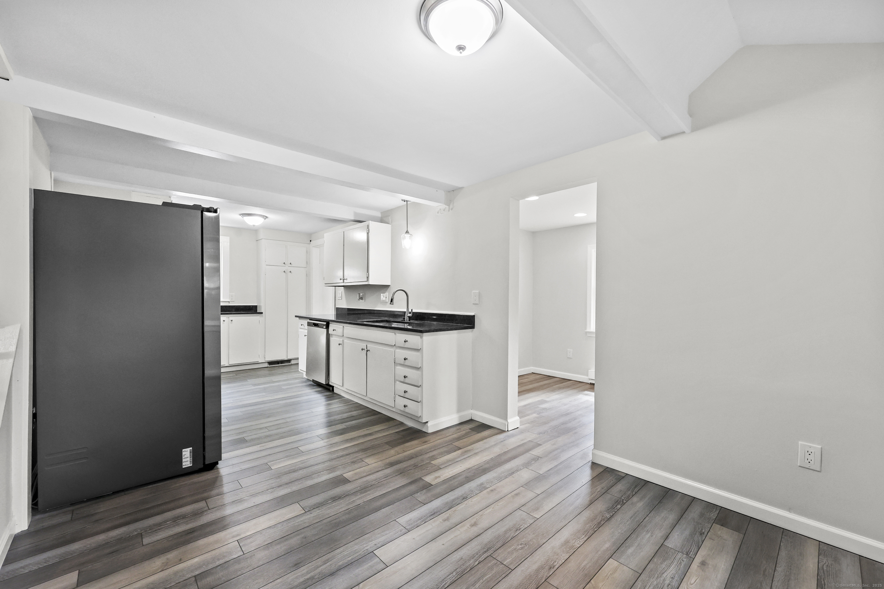 Coventry, Connecticut 06238, United States, 3 Bedrooms Bedrooms, ,2 BathroomsBathrooms,Residential,Active,166389