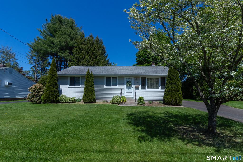 Photo of 52 Overhill Drive, Berlin, CT 06037 (MLS # 24175152)