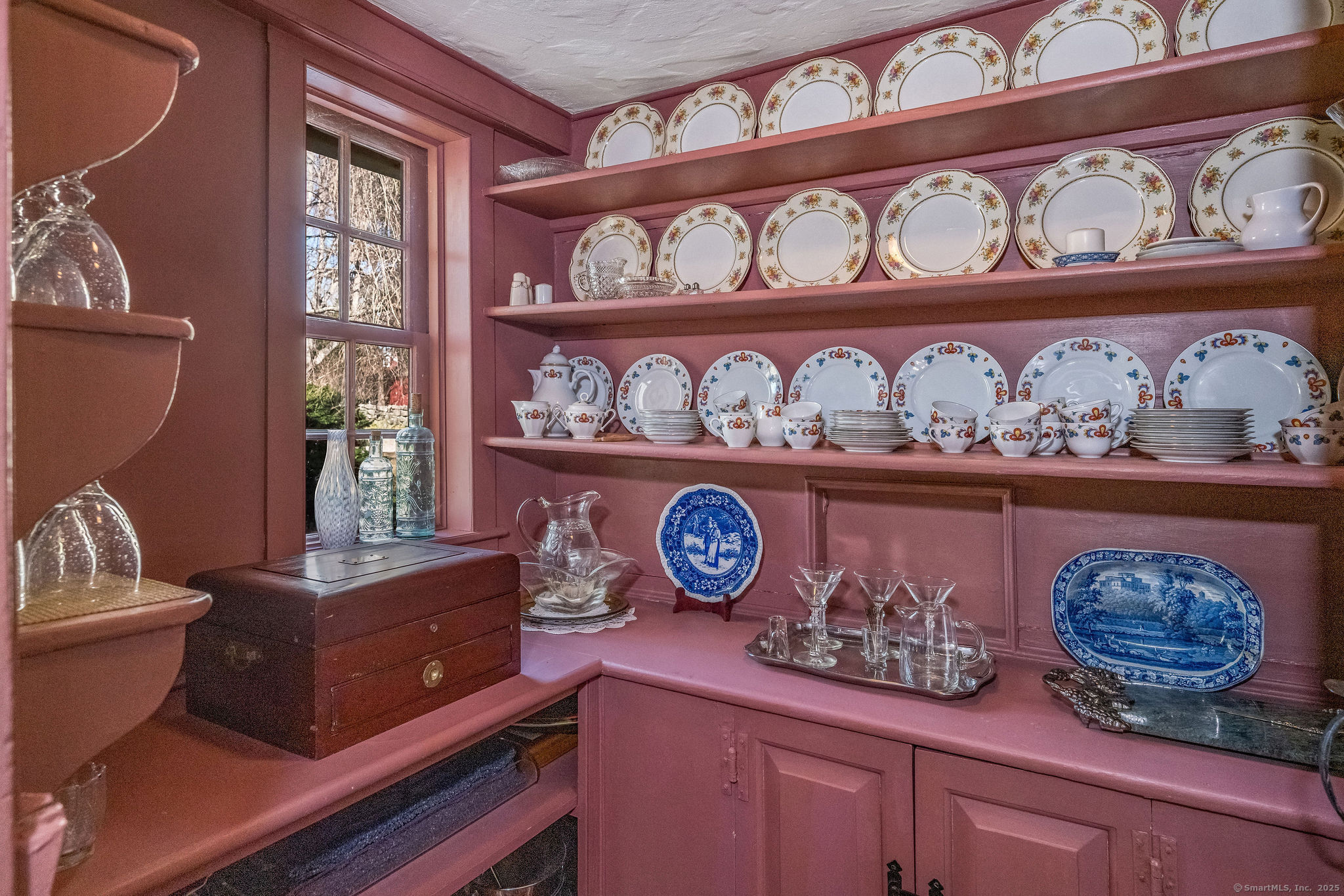 579 Taugwonk Road, Stonington, Connecticut image 11
