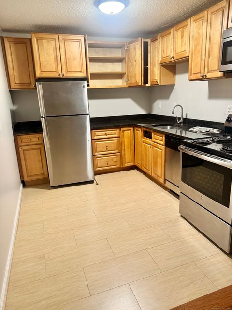 Tiny photo for 457 Whalley Avenue #302, New Haven, CT 06511 (MLS # 24155638)