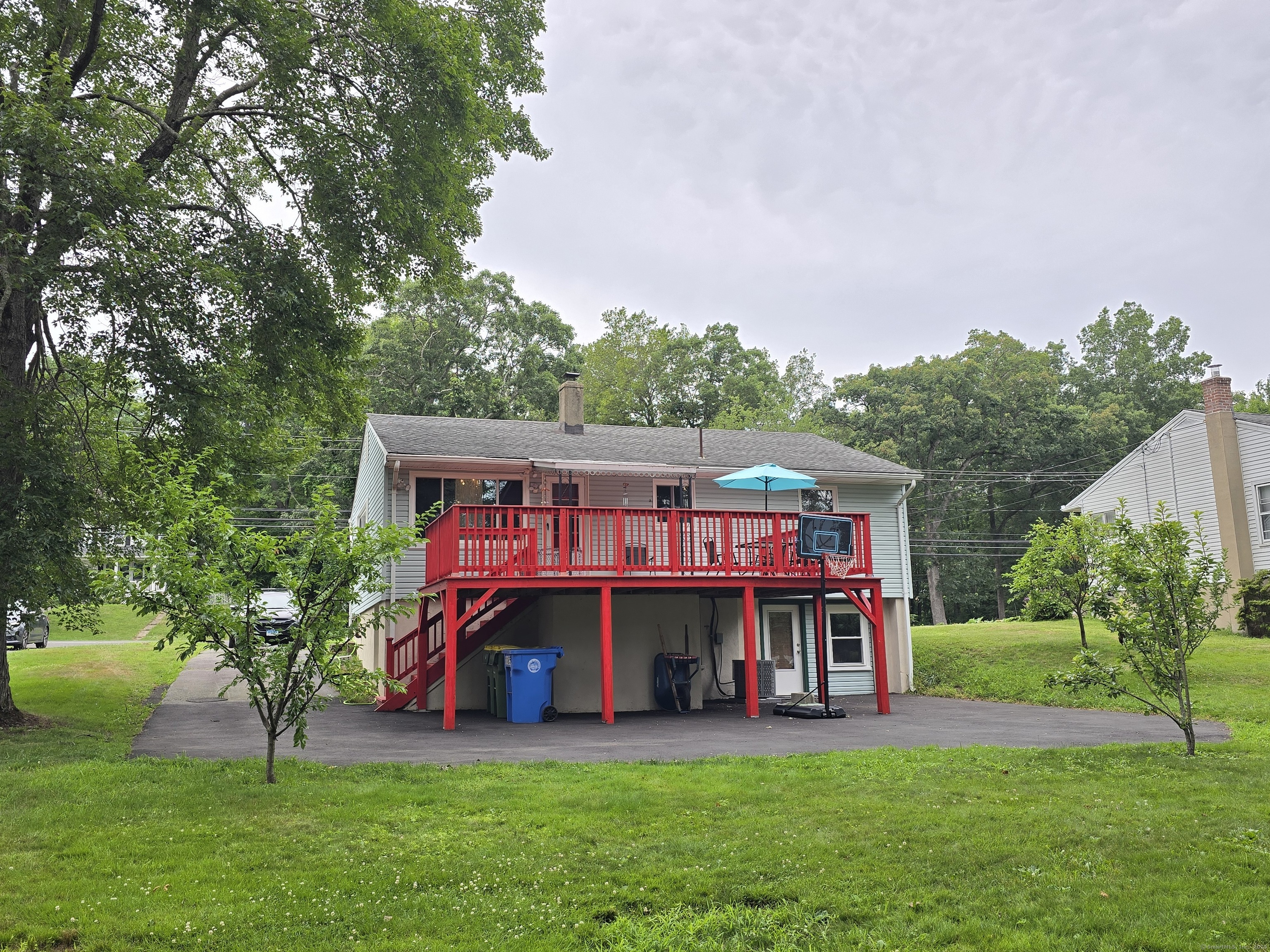 Waterbury, Connecticut 06705, United States, 3 Bedrooms Bedrooms, ,2 BathroomsBathrooms,Residential,Active,167902