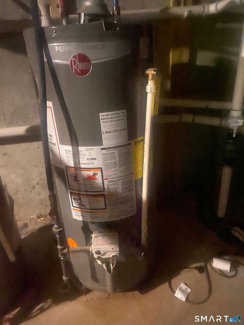 Tiny photo for 182 Henry Street #182, New Haven, CT 06511 (MLS # 24146183)