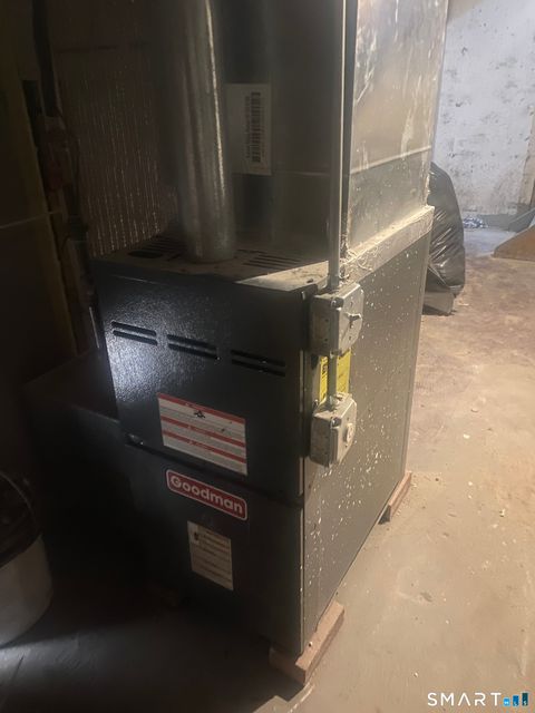 Tiny photo for 182 Henry Street #182, New Haven, CT 06511 (MLS # 24146183)