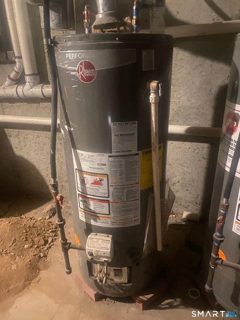 Tiny photo for 182 Henry Street #182, New Haven, CT 06511 (MLS # 24146183)