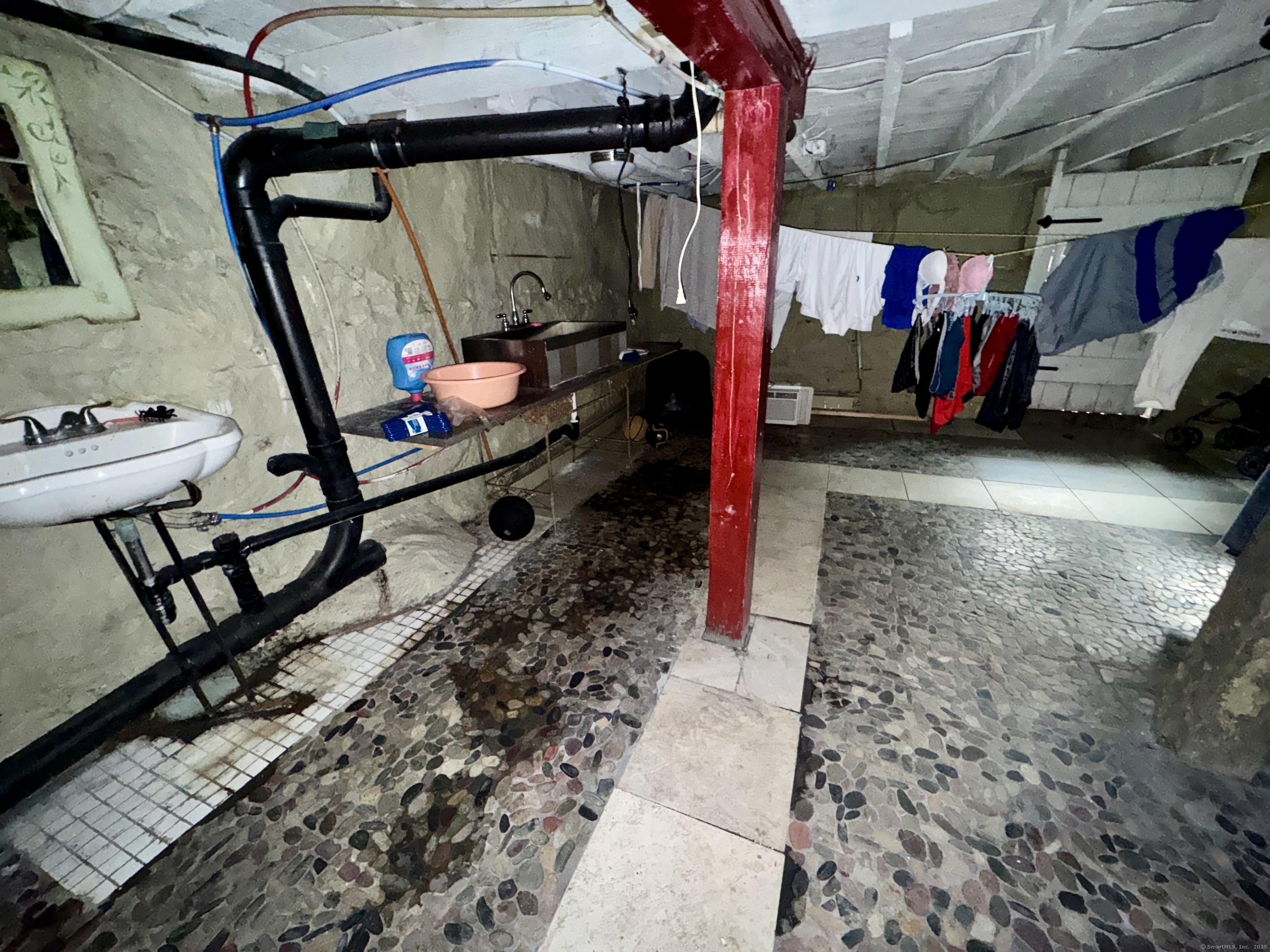 94 Blackhall Street, New London, Connecticut image 13
