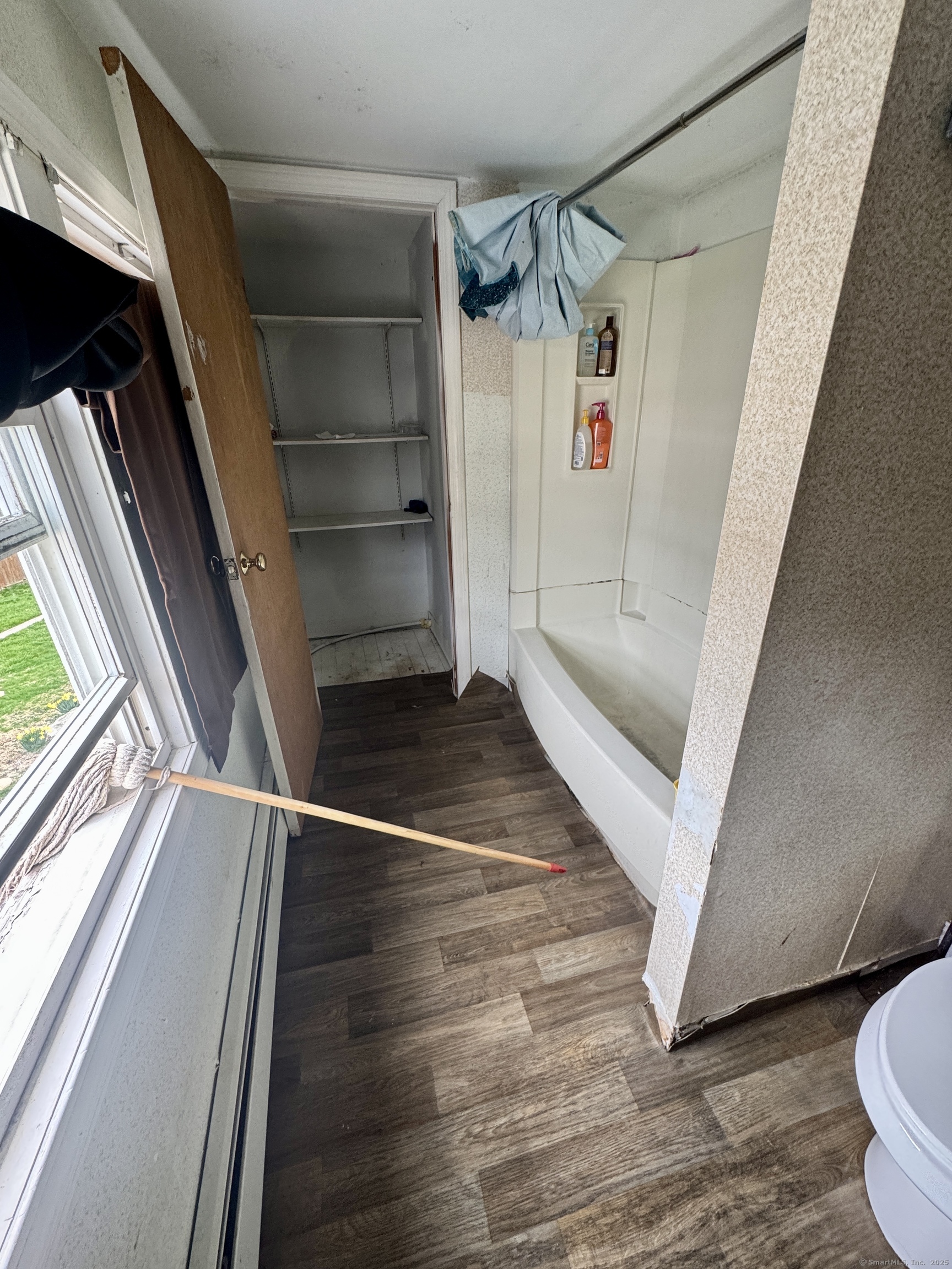 94 Blackhall Street, New London, Connecticut image 11