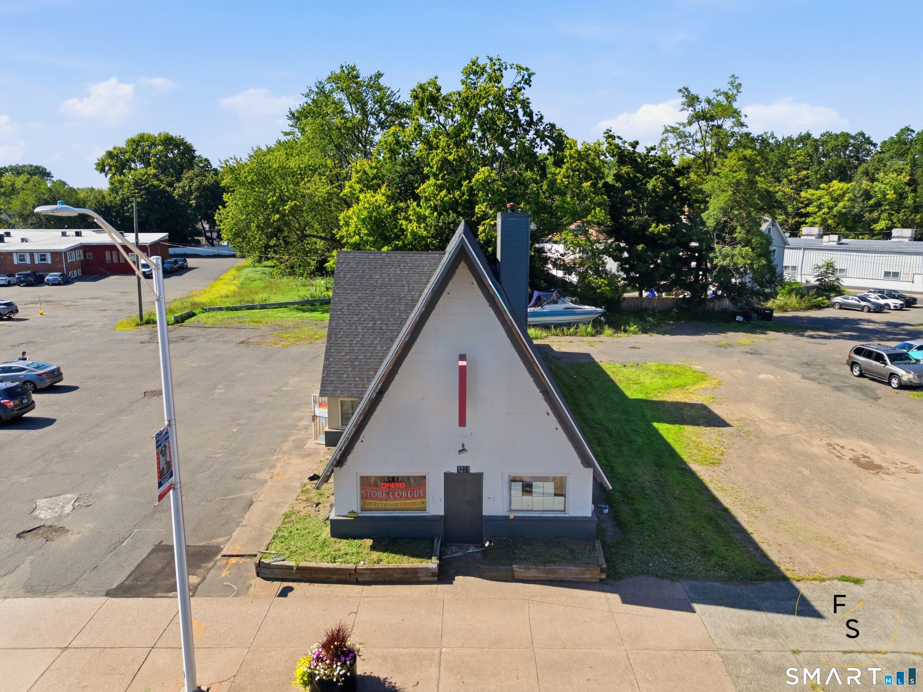 1231 Main Street